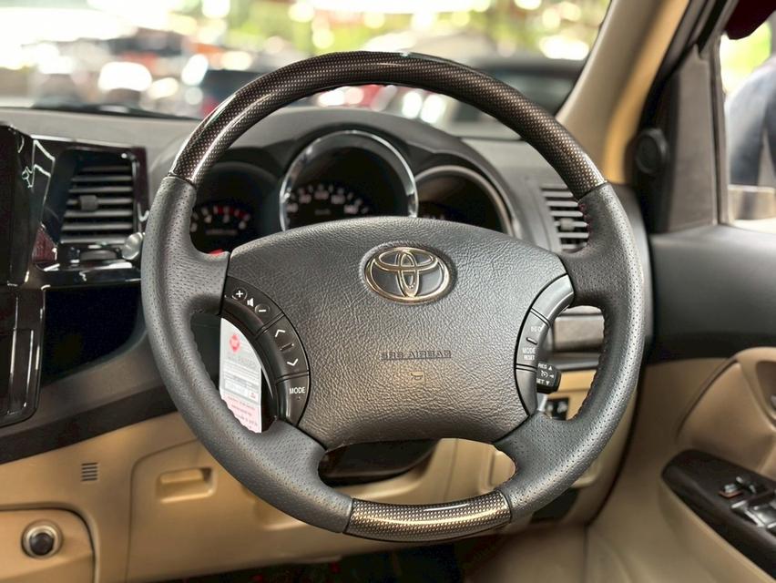 TOYOTA FORTUNER 3.0 TRD Sportivo II 4WD ปี2010 5