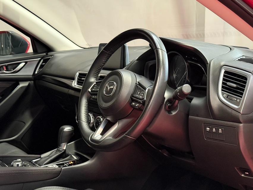 2018 MAZDA3 2.0SP รถมือเดียว 60,000 กม สภาพป้ายแดง รถเข้าศูนย์ทุกระยะ ไม่เคยมีอุบัติเหตุครับ 10