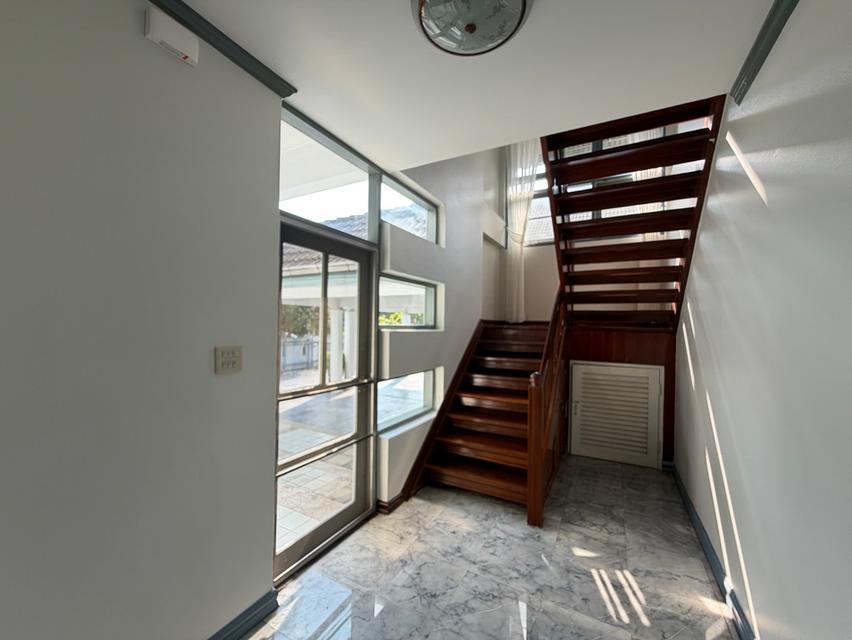 ให้เช่าบ้านเดี่ยว หมู่บ้านโฮมเพลส รามคำแหง 140 พร้อมเข้าอยู่ ทำเลดี เดินทางสะดวก ใกล้รถไฟฟ้าสายสีส้ม 9