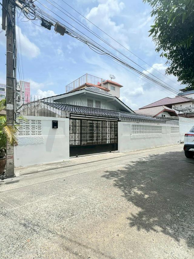 บ้านให้เช่า ห้วยขวาง บ้านเดี่ยวชั้นเดียว 4ห้องนอน 3ห้องน้ำ 2
