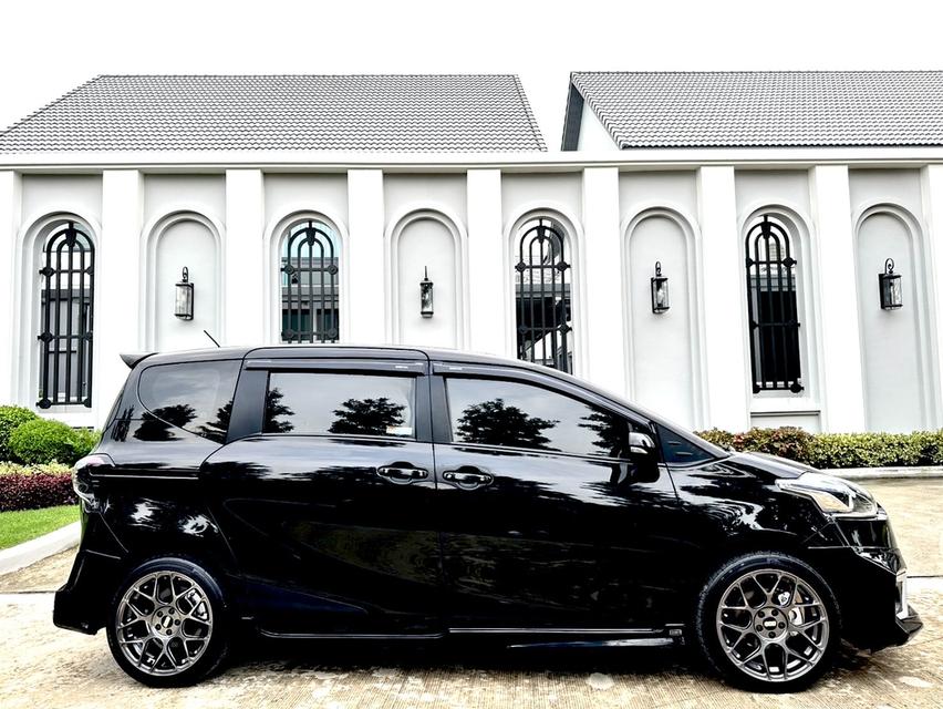 TOYOTA SIENTA 1.5V ปี 2019 รูปที่ 6