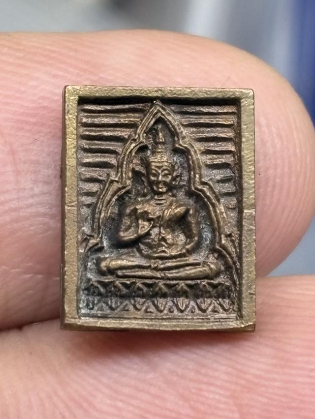 พระของขวัญ รุ่น ซื้อที่ดิน วัดปากน้ำ ภาษีเจริญ กรุงเทพฯ พ.ศ.๒๕๓๔ กล่องเดิม สวยครับ
