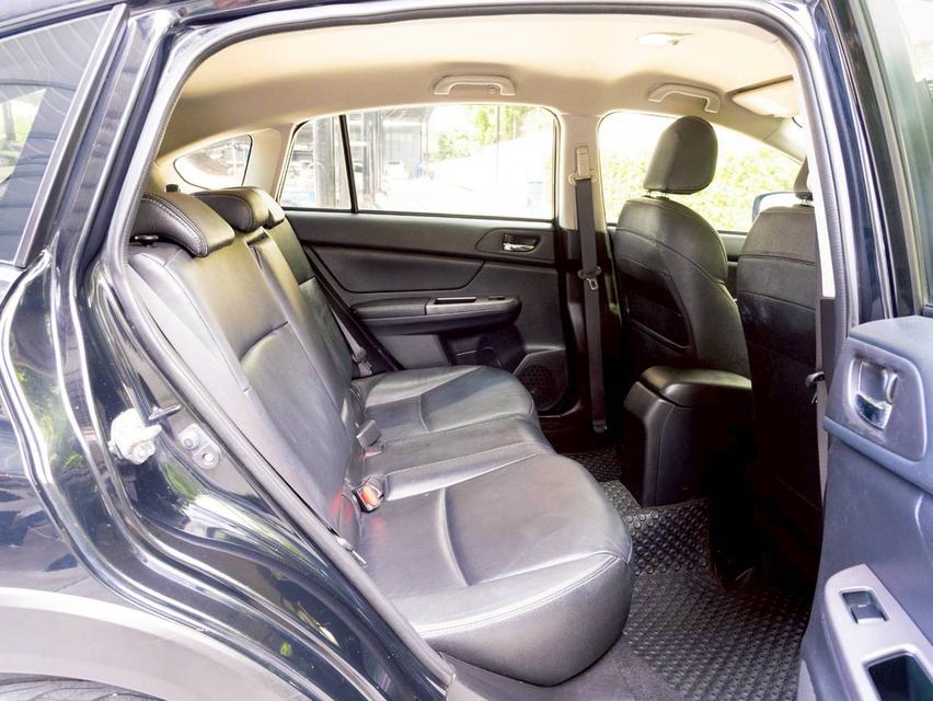 SUBARU XV 2.0i AWD ปีจด 2016 12