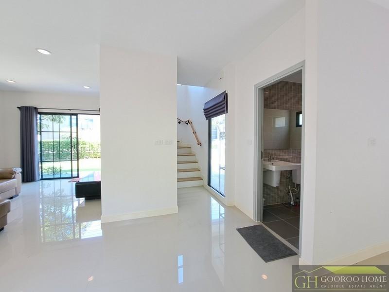 ขายบ้านเดี่ยว 2 ชั้น สภาพใหม่มาก คุ้มค่า เพฟ มอเตอร์เวย์ - ฉะเชิงเทรา เนื้อที่ 66 ตรว 3 นอน 2 น้ำ 6