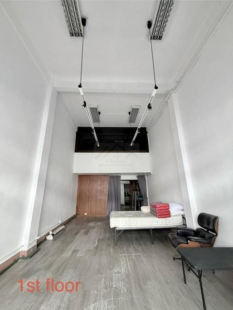 ให้เช่าอาคารพาณิชย์ 4 ชั้น รวมชั้นลอย ทำเลทอง ย่านพระราม 9 - รัชดา ซอยทรัพย์ธานี ดินแดง สามารถรีโนเวตตกแต่งได้ 3