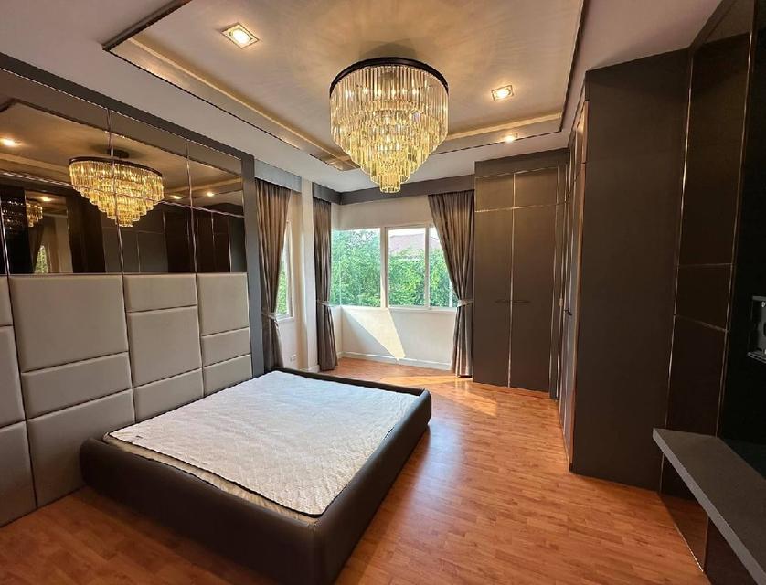 ให้เช่าบ้านเดี่ยว 2 ชั้น หมู่บ้าน เดอะแกรนด์ ปิ่นเกล้า บ้านสวยมาก / หลังใหญ่ 118 ตารางวา / แอร์ 9 เครื่อง 11