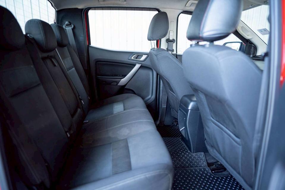 FORD RANGER 2.2 XLT ปี 2019 โฉม HI-RIDER DOUBLE CAB เกียร์ AT 12
