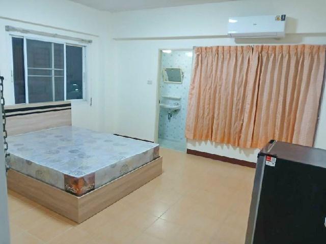ม.เกริก 2.7 กม. MRT รามอินทรา กม .4 500 ม.ให้เช่าอพาร์ทเมนทใหม่ 5 ชั้น 24ตร.ม.ทำเลดีเยี่ยม พร้อมเฟอร์ สะอาด ปลอดภัย 1 นอ 5