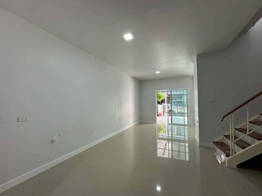 หมู่บ้านเดอะคัลเลอร์ส รังสิต-คลอง 4 ถนนรังสิต – นครนายก ต.ลาดสวาย อ.ลำลูกกา จ.ปทุมธานี 5