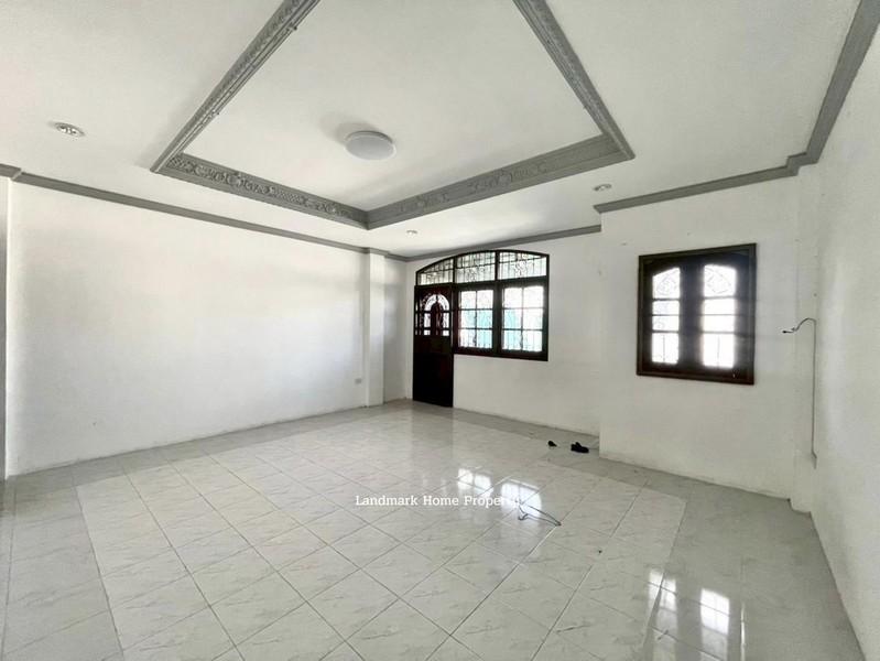 LM25-0163 ขาย/ให้เช่า ทาวน์เฮ้าส์ 3 ชั้น ลาดพร้าว 101 เนื้อที่ 41.3 ตรว 6 นอน 6 น้ำ 1 จอด ใกล้ เดอะมอลล์ บางกะปิ 6