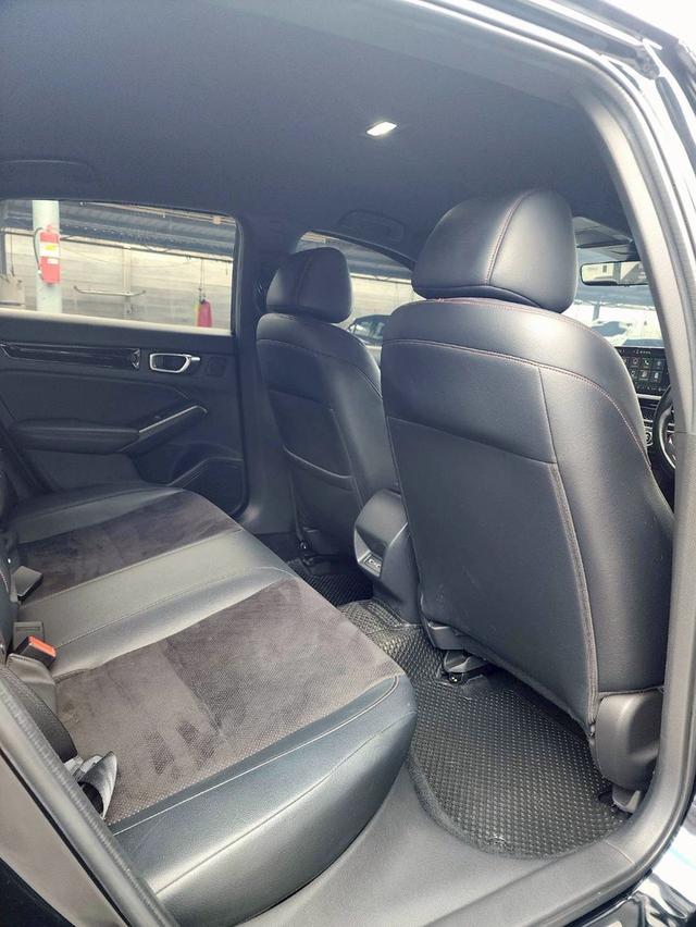 HONDA CIVIC FE Sedan 4dr  CVT FWD 1.5 TURBO RS  Y22. สีดำ    13