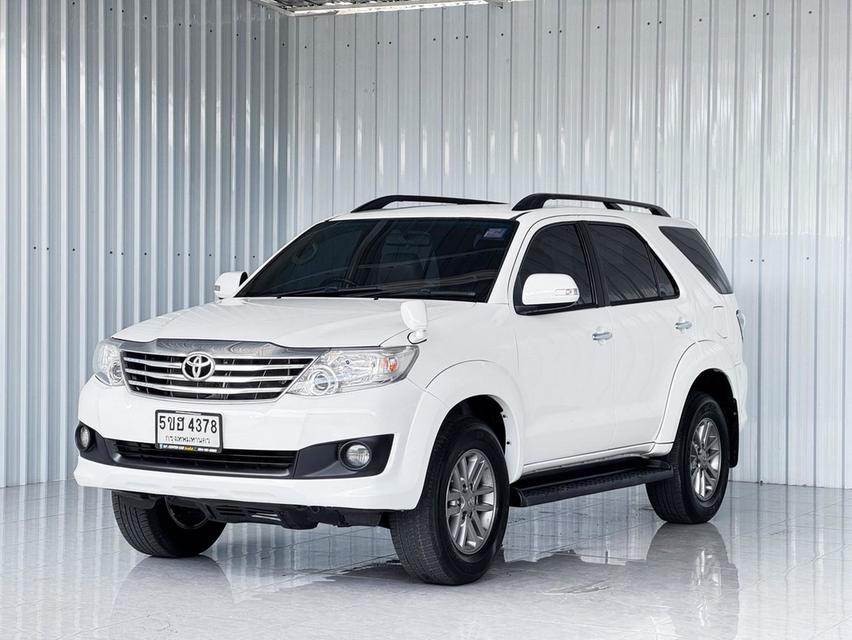 Toyota Fortuner 2.7V เบนซิน เกียร์ออโต้ ปี2012