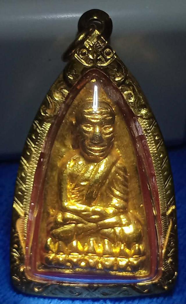 พระเครื่องหลวงปู่ทวดเลี่ยมงานอิตาลีกันน้ำพร้อมบูชาอย่างดี รูปย่อยที่ 2