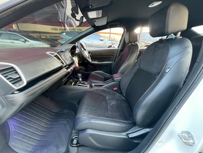 ปี 2020 HONDA CITY, 1.0 RS  มือเดียวป้ายแดง คู่มือบุ๊คเซอร์วิสครบ รูปที่ 12