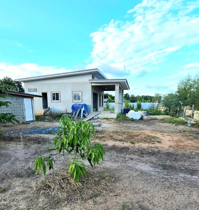 📌🏡ขายบ้านพร้อมที่ดิน💸ลดเหลือเพียง 1.2 ล้านบาท✋🏻จะมีใครสนใจไมค่ะในเขตอำเภอแก้งคร้อ บ้านศรีพัฒนา🤳081-842-7655 [แม่ควร] 2