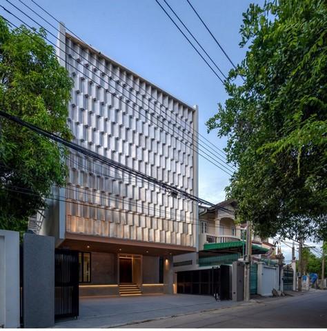 Home Office Stand Alone Sukhumvit 62 เพียง 450 m from BTSบางจาก 1