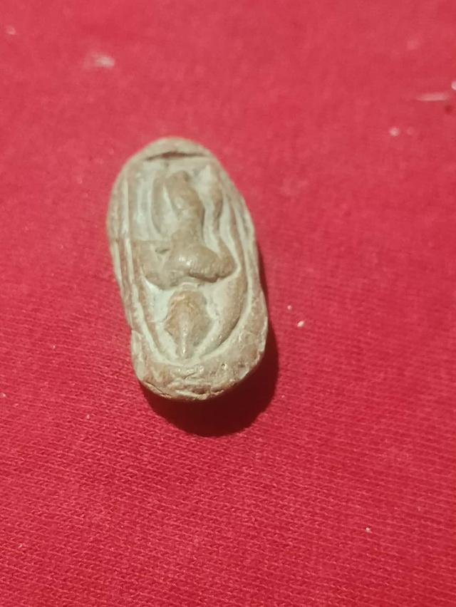 พระกรุปางลีลาเม็ดขนุน 7