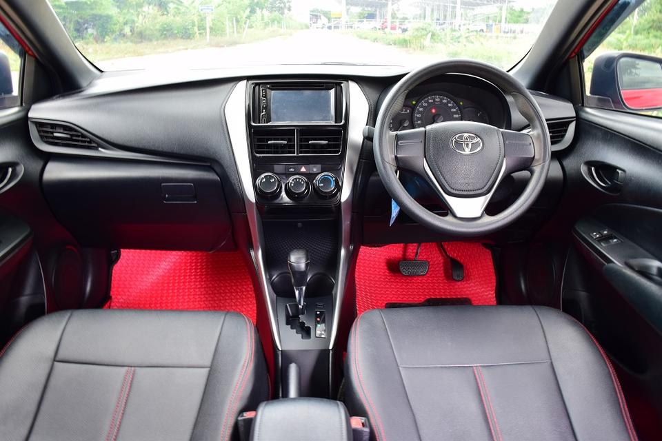 ขับดีมาก ฟรีดาวน์ TOYOTA YARIS 1.2J เกียร์ออโต้ เบาะหนังจอ ทัสกรีน ABS USB AIRBAG รีโมท กล้องถอยหลังครบ ประหยัดน้ำมันพร้อมเดินทางไกล โทร0957401229 รูปที่ 6