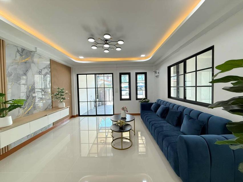 💥🏡 ขายบ้านราคาถูก หนองจอก! บ้าน 2 ชั้น ถนนเมน ค้าขายได้ ฟรีค่าโอน แถมเฟอร์นิเจอร์ครบ! 7