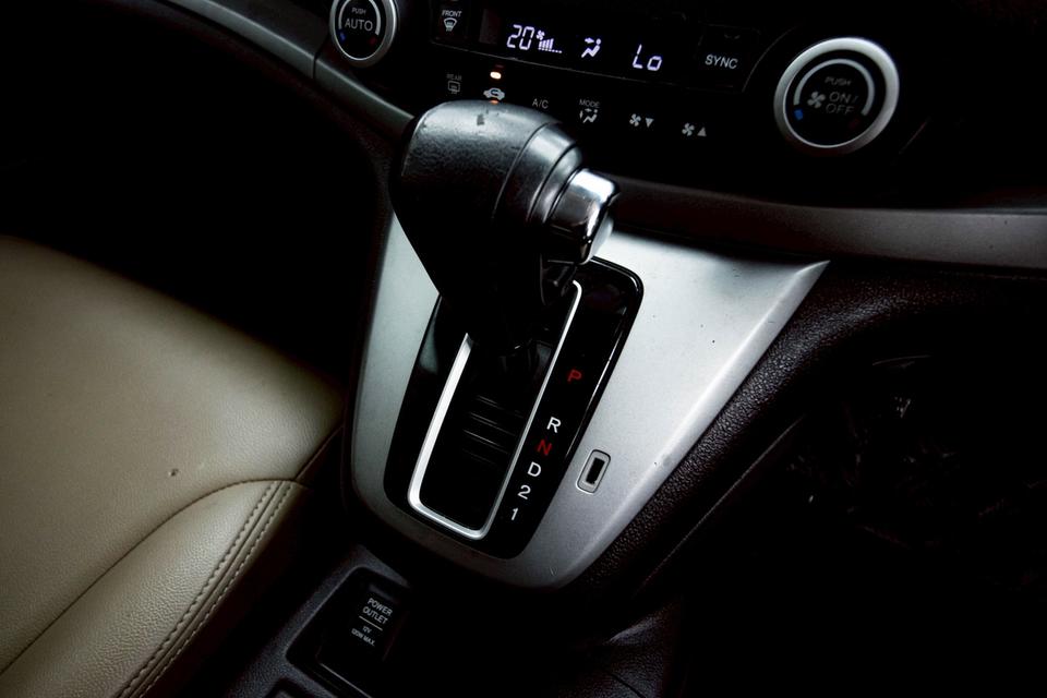 ✨ HONDA CR-V 2.0 E 4WD AT ปี 2013 G4 SUV ยอดนิยม รูปที่ 17