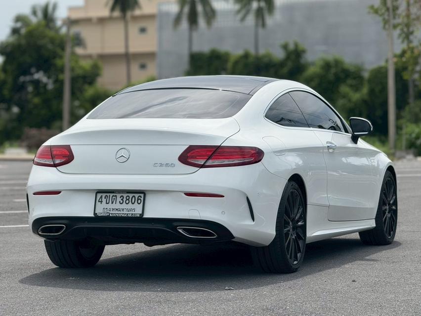 Benz C250 Coupe’ AMG Dynamic ปี 2018. สีขาว รถสวย เดิมๆ เจ้าของดูแลอย่างดี