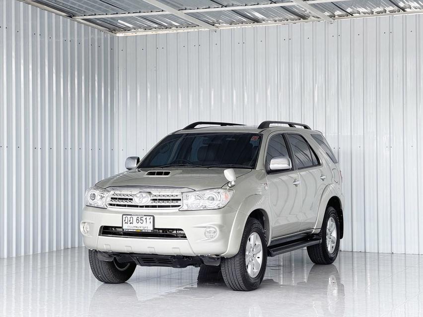 Toyota Fortuner 3.0V 4WD ดีเซล เกียร์ออโต้  ปี2010 3