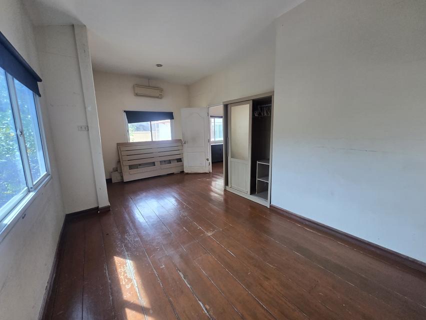 ให้เช่าบ้านสองชั้นที่จอดรถกว้าง ทําเลดี สาทรหลังโรงพยาบาลเซนต์หลุยส์ 17