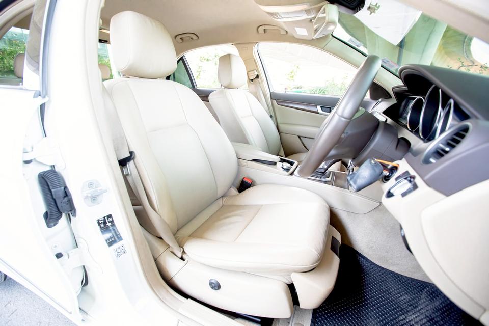 BENZ C-CLASS C220 CDI ELEGANCE ดีเซล ปี 2014 โฉม W204 สีขาว  13