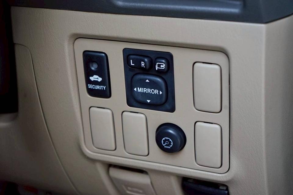 2013 TOYOTA VIGO 3.0G 14