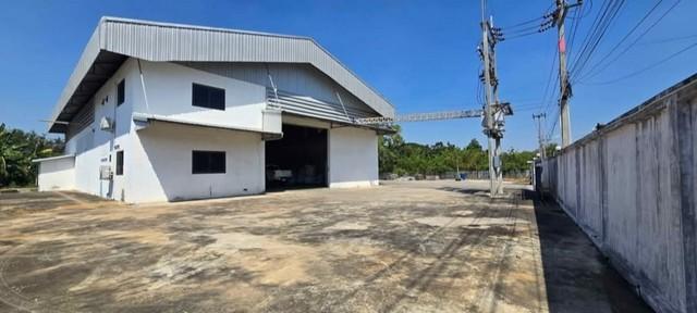 ให้เช่าโกดังเมืองฉะเชิงเทรา ขนาดโกดัง 500 ตารางเมตร พื้นที่ใช้สอยภายนอกอาคารอีก 1,850 ตรม. มีใบรง. 4(ฉีดพลาสติก) 1