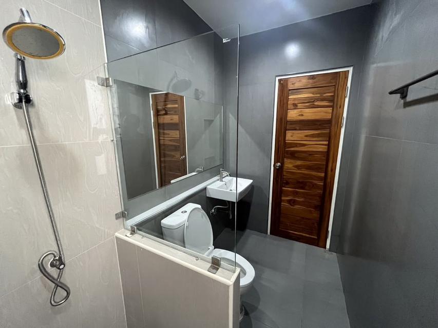 ขายบ้านเดี่ยวชั้นเดียว โครงการทริลเลียนเฮ้าส์ ( Trillion House ) บนพื้นที่ 50 ตรว. ซอยเชื่อมสัมพันธ์ 20 เขตหนองจอก ใกล้รถไฟฟ้าสายสีชมพู 11