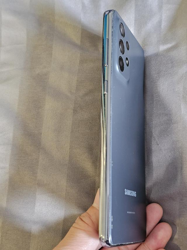 Samsung A73 5g  10