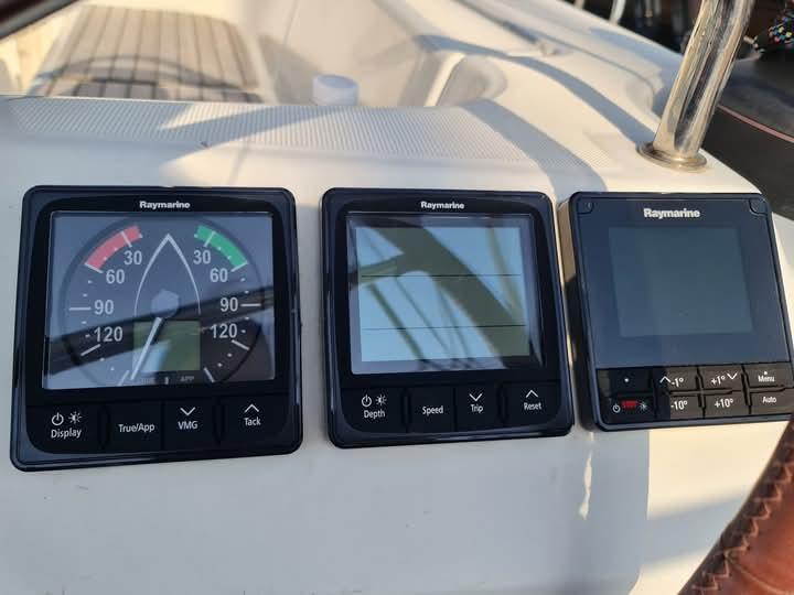 2009 Jeanneau SUN ODYSSEY 42I PERFORMANCE 2