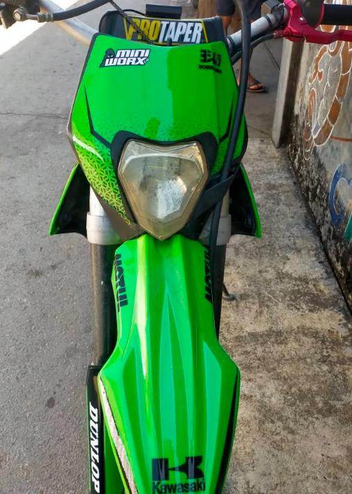 ขาย Kawasaki KLX สีเขียว 3