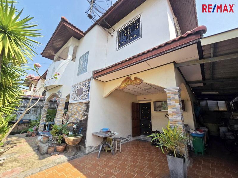 ขายบ้านแฝด เพชรเกษม 69 หนองแขม หมู่บ้านทวีทอง 3 ฟังก์ชันลงตัว เดินทางสะดวก ราคาดี 2