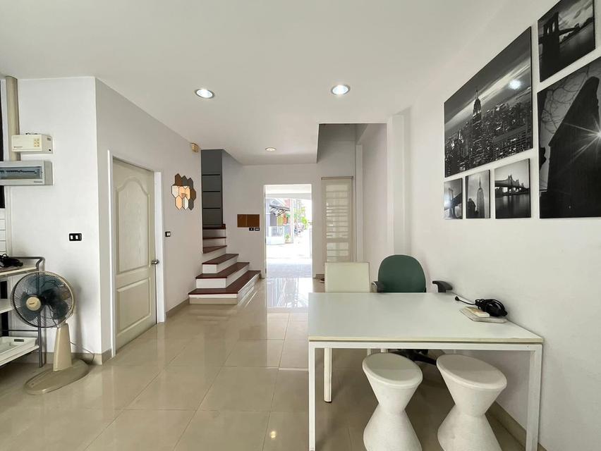 บ้านกลางเมือง บริติช ศรีนครินทร์ ราคาถูกสุด หลังมุม สภาพดี พร้อมอยู่ 3