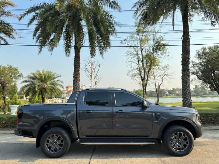 FORD RANGER Wildtrack สีดำสวยๆ