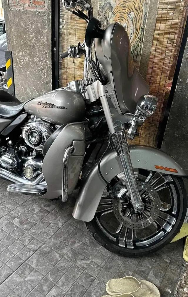 2008 Harley Davidson STREET GLIDE 5