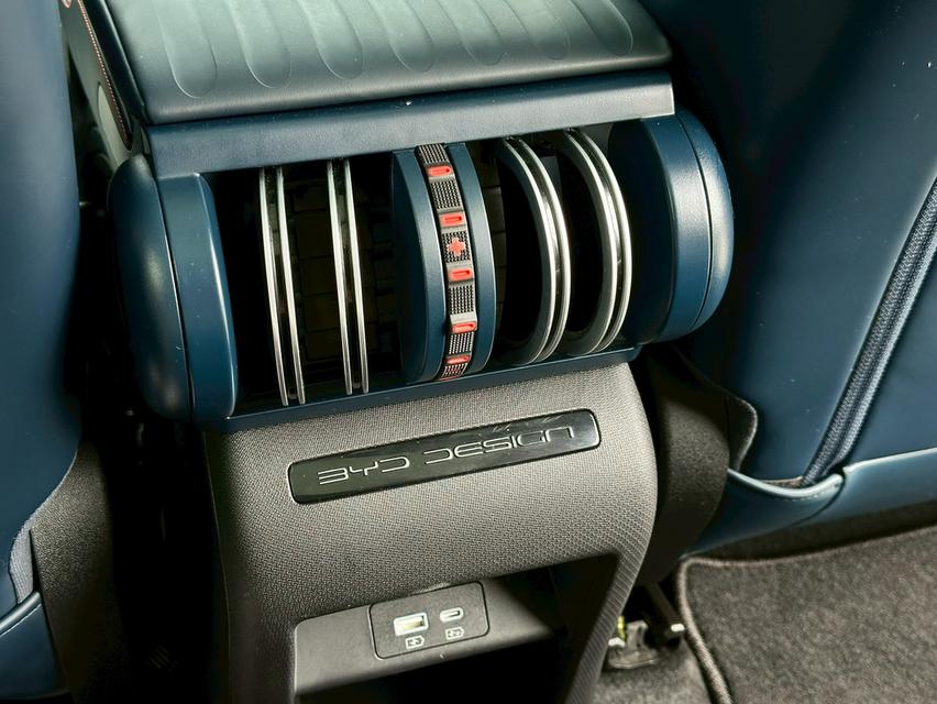 รหัสรถ PAT2046 BYD ATTO3 Extended Range ปี 2022 สีฟ้า 11