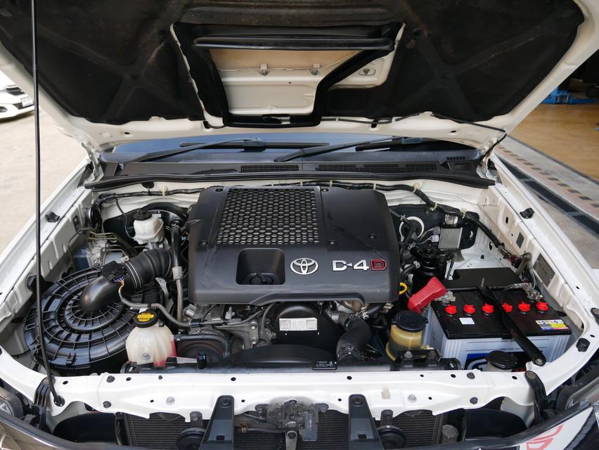 ขายรถยนต์ Toyota Fortuner 3.0V ปี2013 3