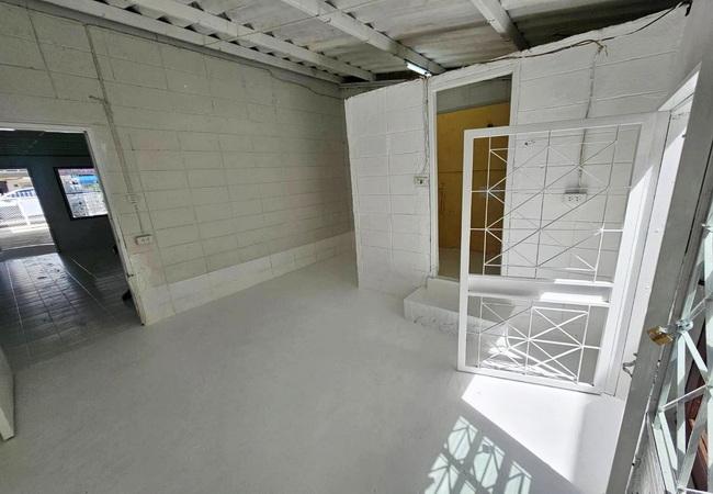 ขายทาวน์เฮ้าส์ หมู่บ้านการเคหะประชานิเวศน์ ซอยงามวงศ์วาน 23 อำเภอเมือง นนทบุรี 7