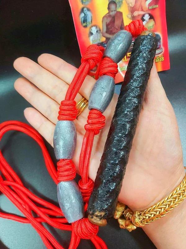 Discover the power of the Takrud Sai Nia — invincible, protective, and blessed for ultimate safety and charm! 3