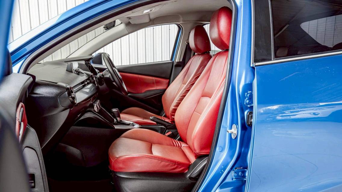 #MAZDA MAZDA2, 15 สีน้ำเงิน  โฉม ปี14-ปัจจุบัน 5Dr รถมือเดียวป้ายแดง * ไมล์น้อย 119,000โล ราคาขาย a รูปที่ 14