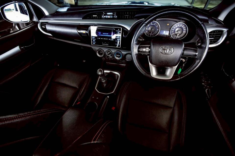 TOYOTA HILUX REVO 2.4 E DOUBLE CAB สีเทา ปี 2017  14