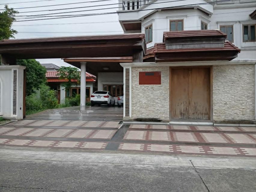 ขายบ้านกรุงเทพกรีฑาซอยนักกีฬาแหลมทอง เนื้อที่ 264 ตรว. หลังมุมแปลงสวย 2