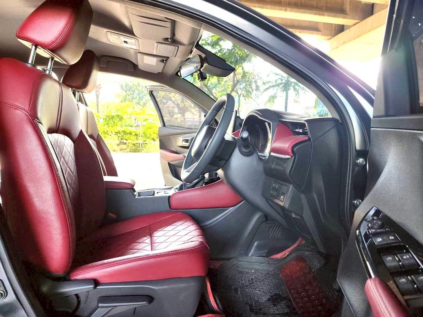 ขายรถ Toyota Yaris Ativ 1.2 Premium Luxury ปี 2024 สีเทา เกียร์ออโต้ 9