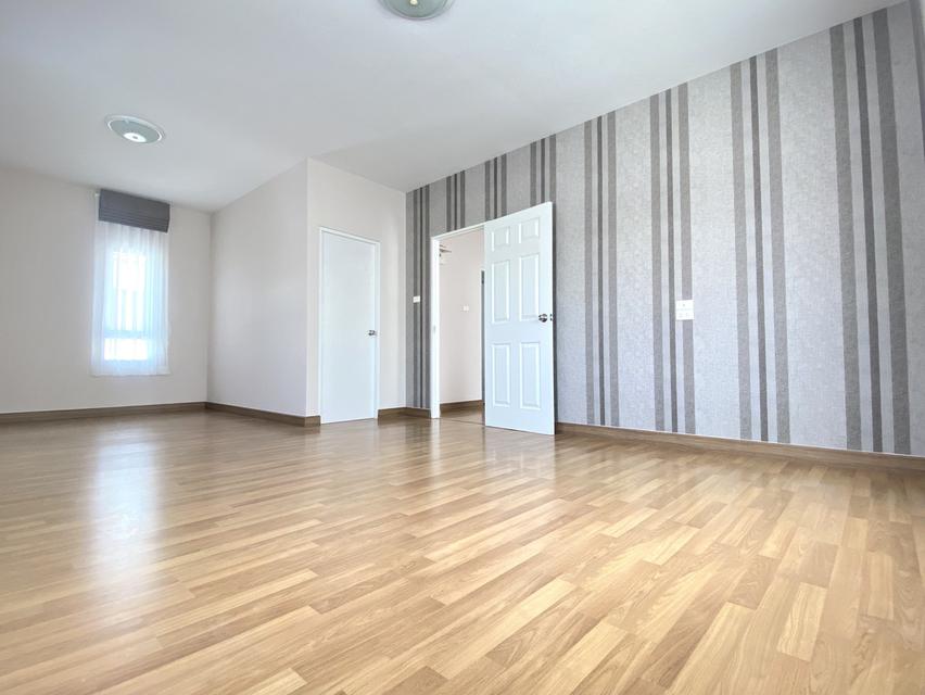 Selling Baan klang Saun  Pattaya 7