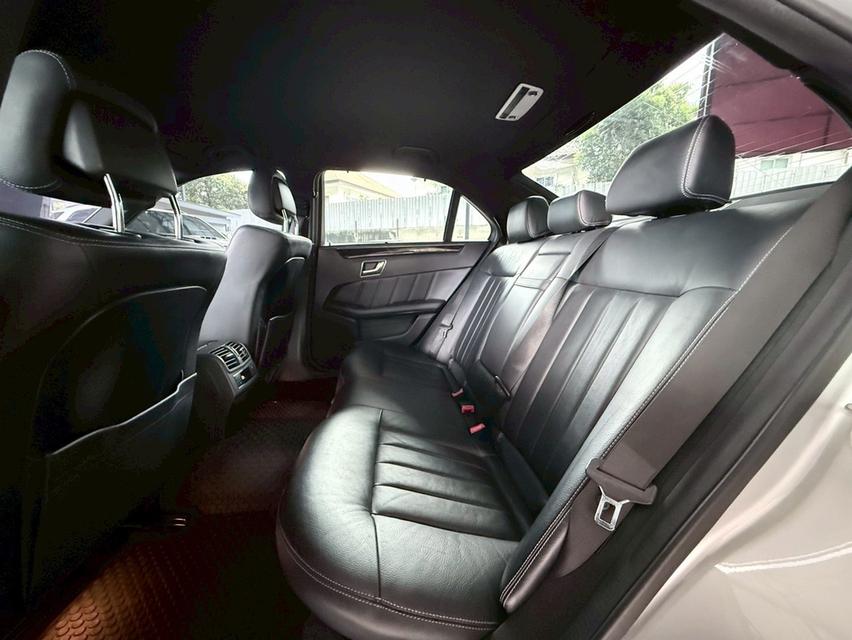 BENZ E-CLASS, E300 BLUETEC HYBRID ปี2014 โฉม W212 ปี10-16 สีเทา ออโต้ 👉เลขไมล์ 95,108 กม.  ✅️✅ รๅคๅ 398,000.- ⭕️⭕️ ผ่อน 8,xxx / 72 งวด #E30 รูปที่ 12