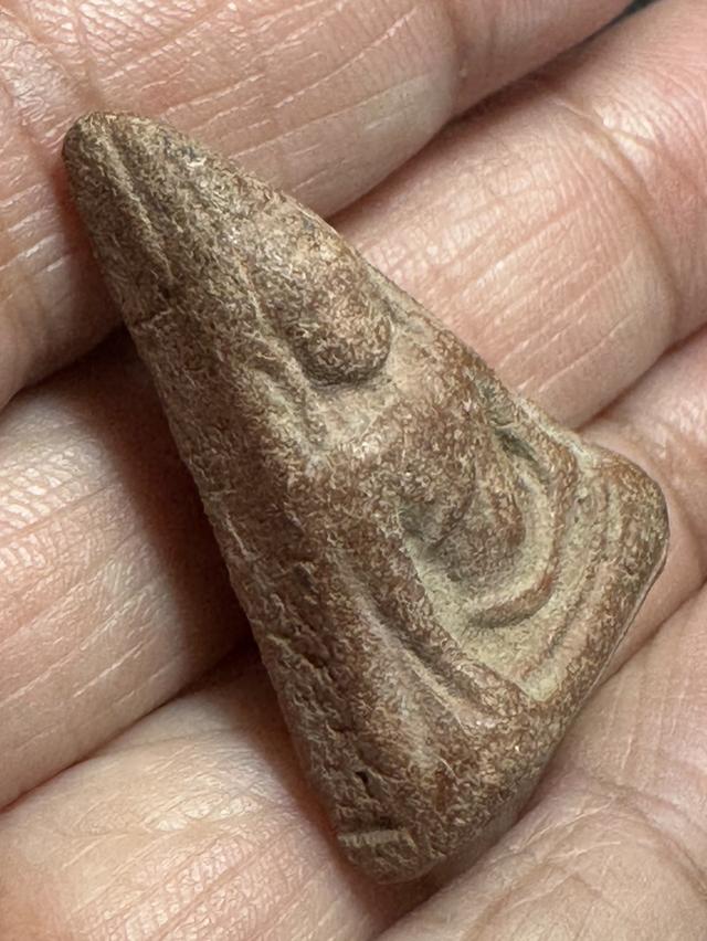 องค์ละ 900 🙏พระกรุ🙏พระซุ้มกอเนื้อชิน🙏พระร่วงนั่งสนิมแดง🙏พระนางพญา🙏พระคง รูปที่ 9