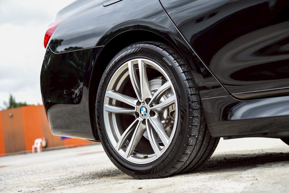 รหัสรถ CBL4242 BMW 730Ld 3.0 M Sport G12 AT 2019 8